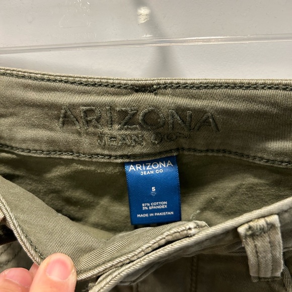 Arizona Jeans Co. denim high rise shorts - Picture 2 of 3